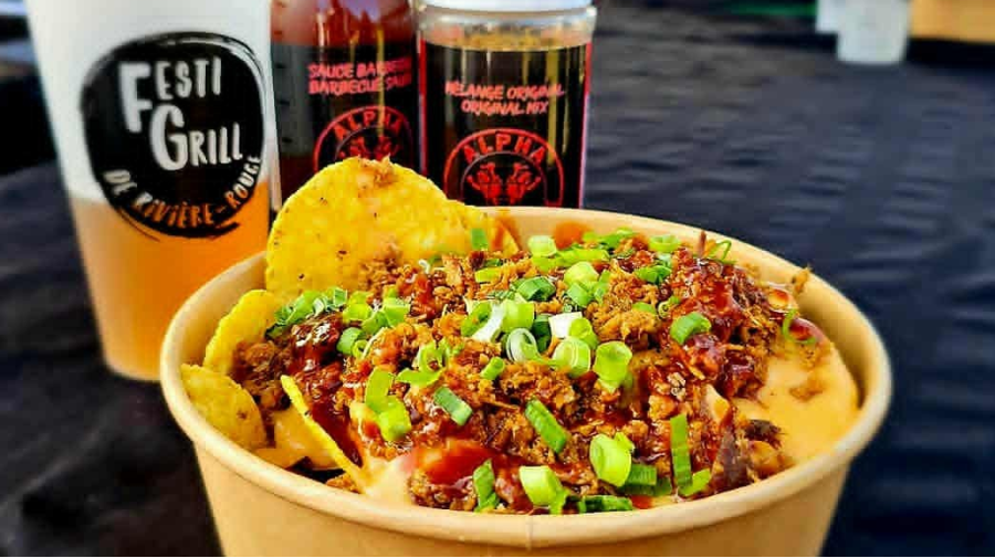 Bol de Nachos, mélange de viandes fumées