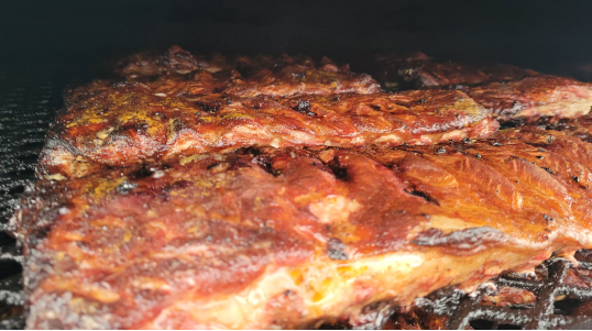 Traiteur barbecue à cuisson « low and slow » dans la région de Lanaudière, grande région de Montréal, Laval - Rive-Nord, Rive-Sud, Cérémonie, Évènement corporatif